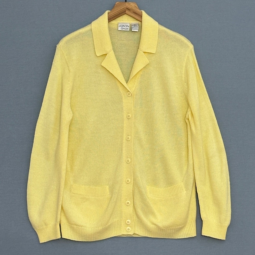 VTG Soft Girl Pastel Womens Sweater S Yellow Classic Collared Preppy Old Money